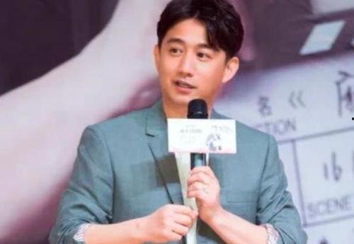 娱乐君吃瓜黄磊微博号,黄磊微博号“娱乐君吃瓜”揭秘娱乐圈幕后故事