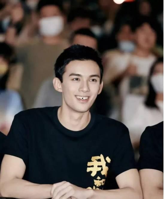 娱乐圈吃瓜吴磊图片大全,高清美图大揭秘